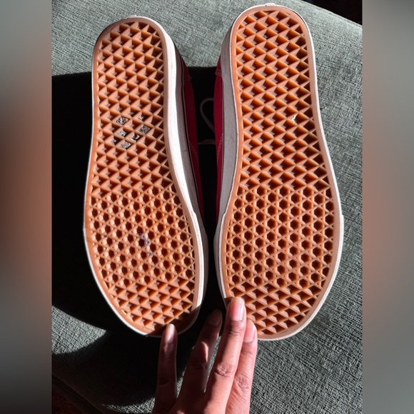 Vans Red and White Mens Shoes - Picture 5 of 6